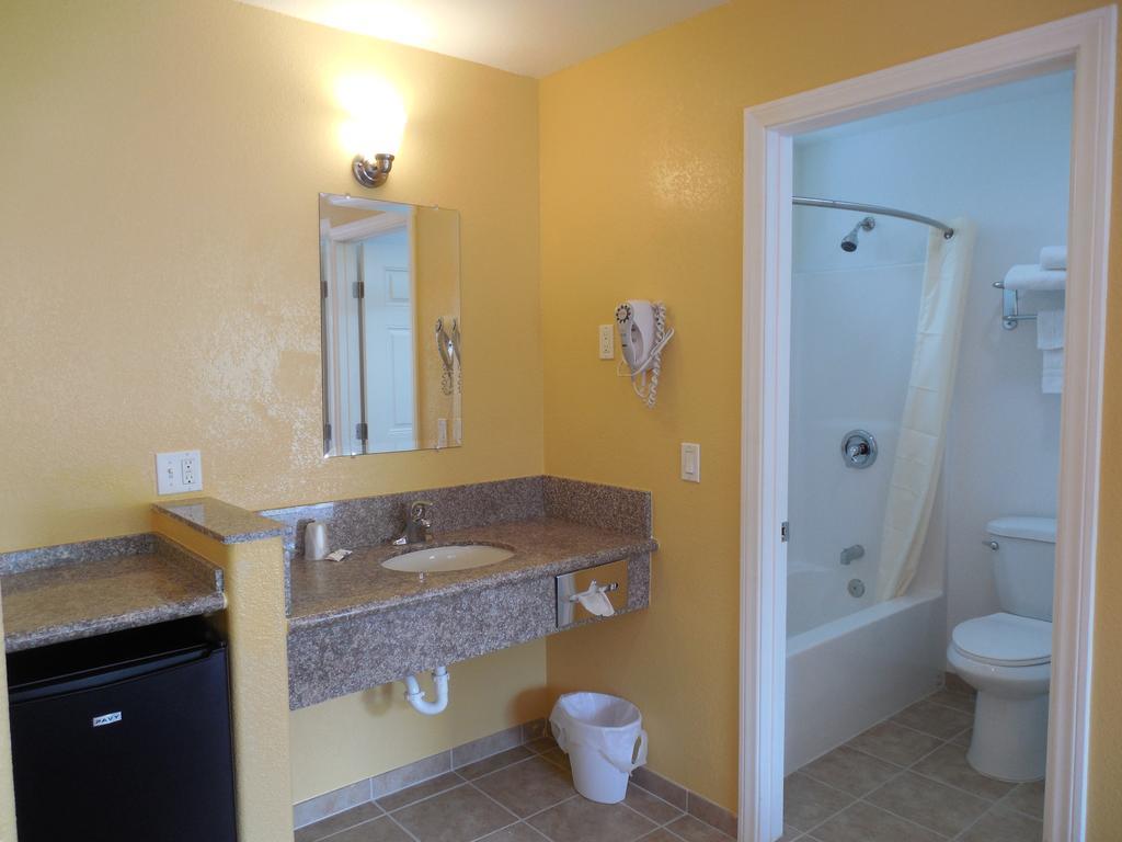 Coast Inn Oceanside Zimmer foto